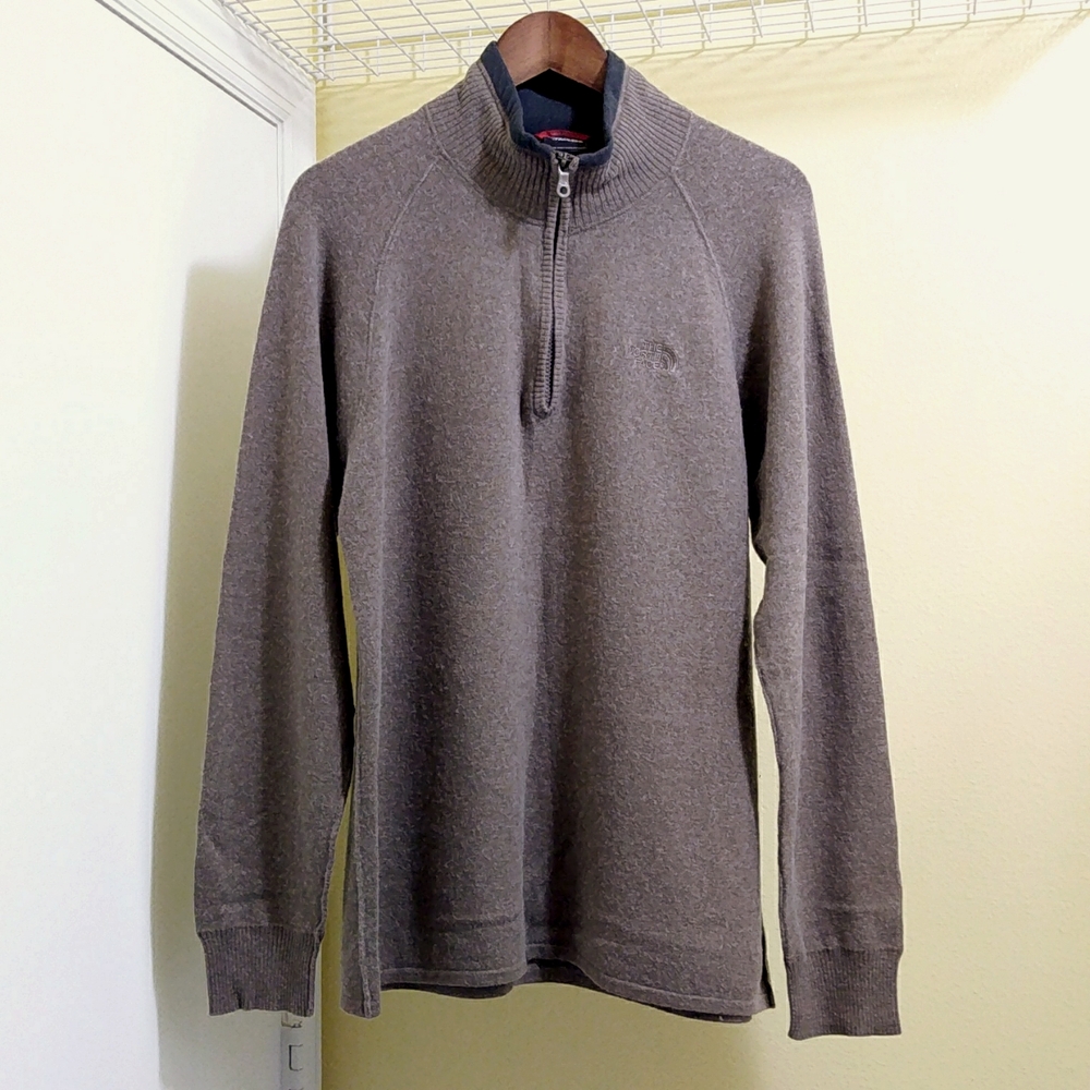 The North Face 1/4 Zip Sweater - Sz Large